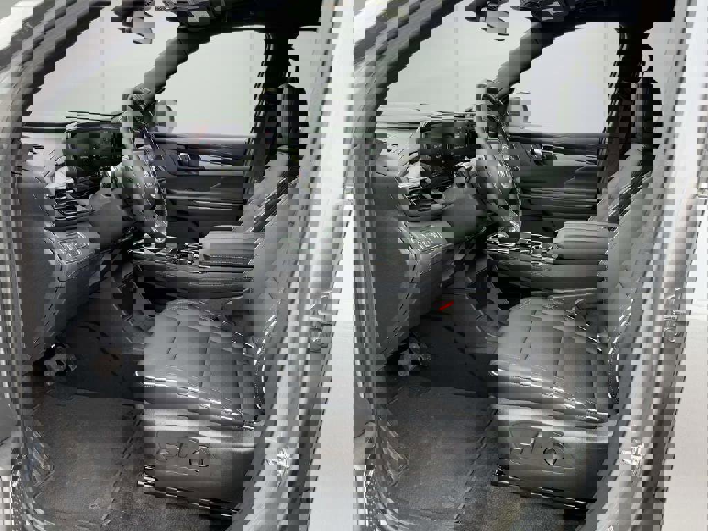 Used 2025 Buick Enclave Preferred image 15