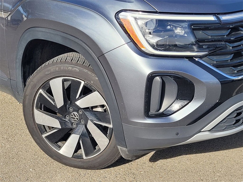 Used 2024 Volkswagen Atlas Cross Sport SE image 9