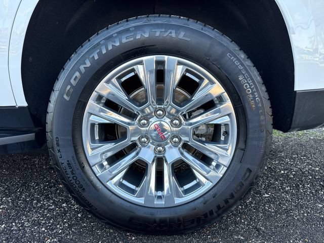 Used 2025 GMC Yukon Denali AWD/4WD image 27