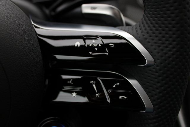 New 2025 Mercedes-Benz GLC 43 AMG 4MATIC image 23