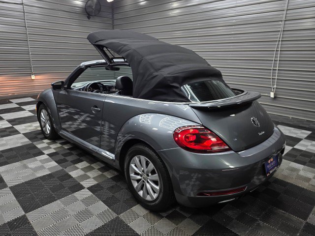 Used 2017 Volkswagen Beetle 1.8T S FWD image 11