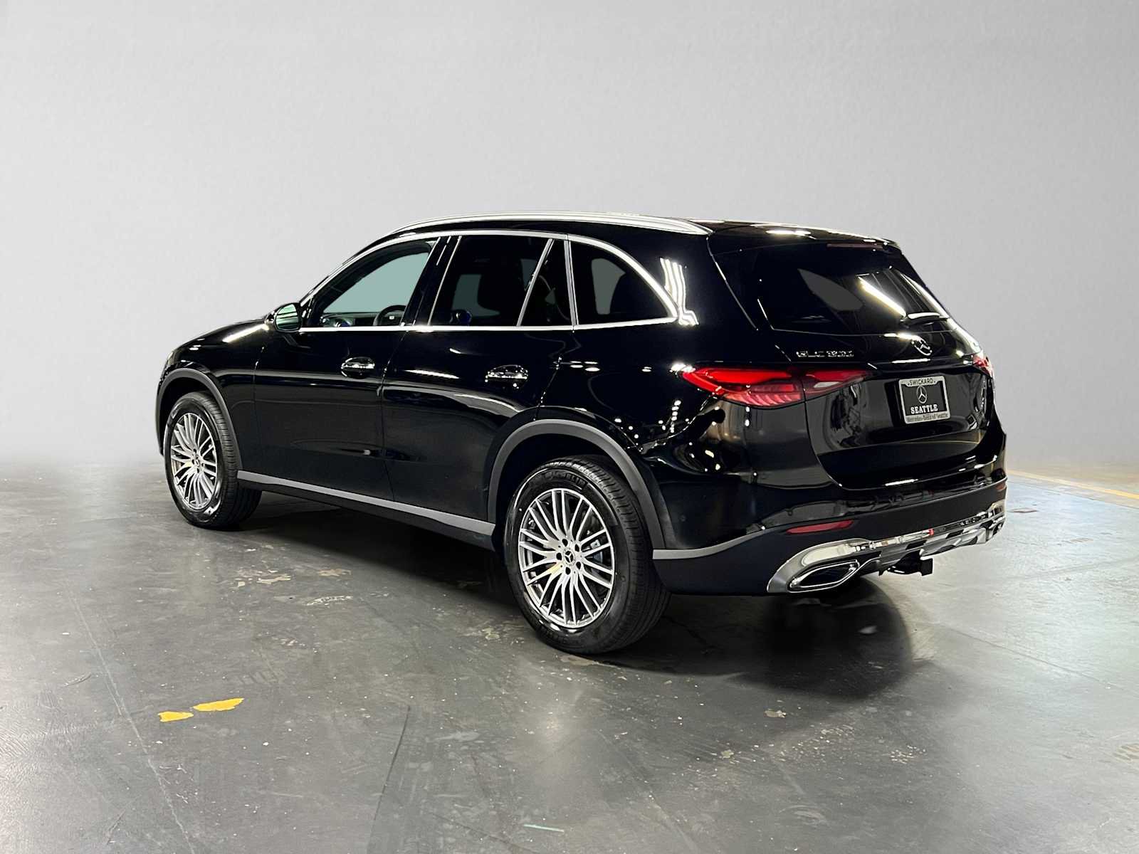 New 2027 Mercedes-Benz GLC 300 4MATIC image 5