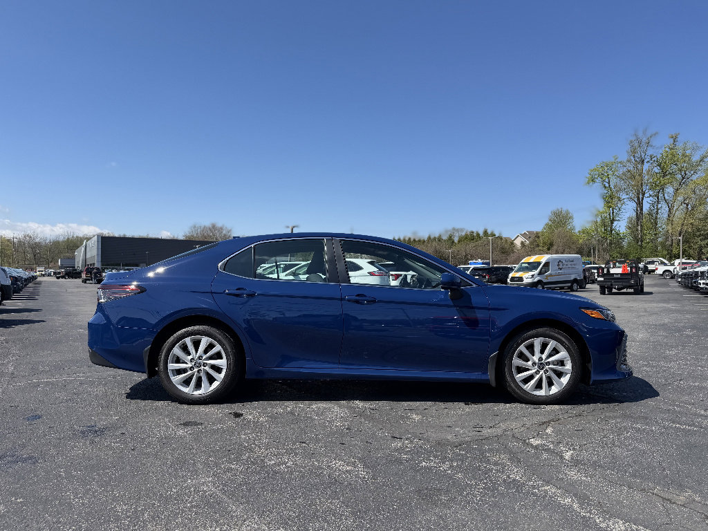 Used 2023 Toyota Camry LE AWD/4WD image 8