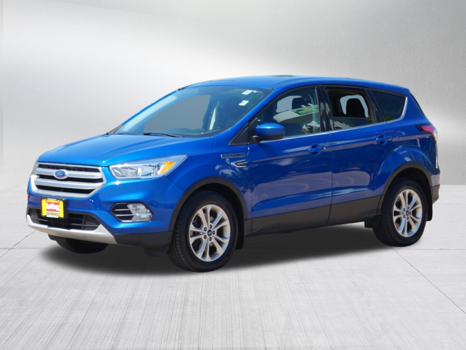 Used 2017 Ford Escape SE AWD/4WD image 3