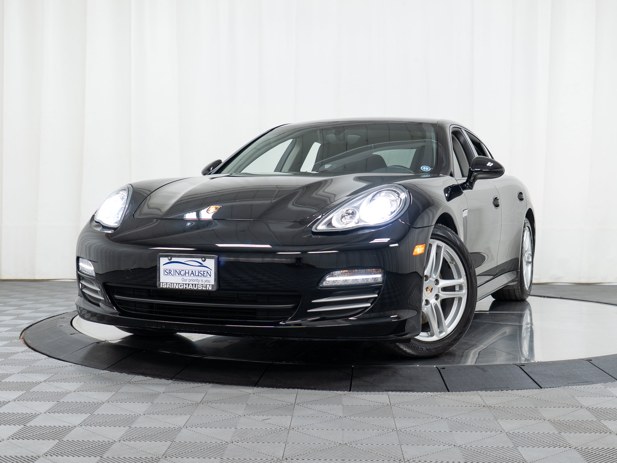 Used 2011 Porsche Panamera 4 AWD/4WD image 32
