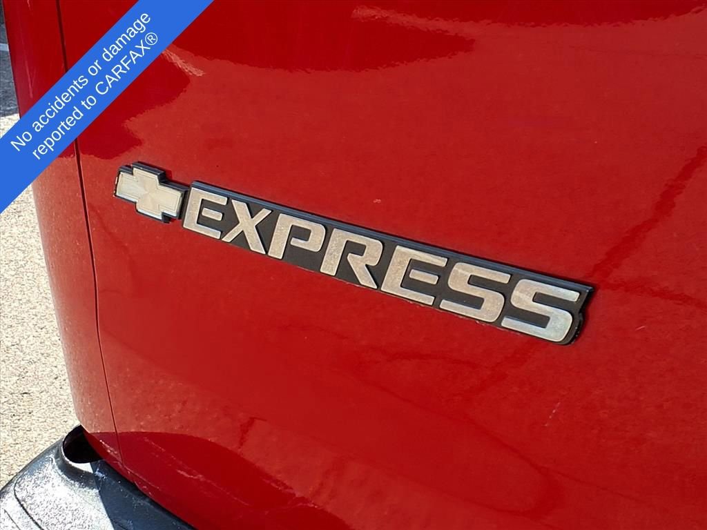 Used 2017 Chevrolet Express 2500 image 11