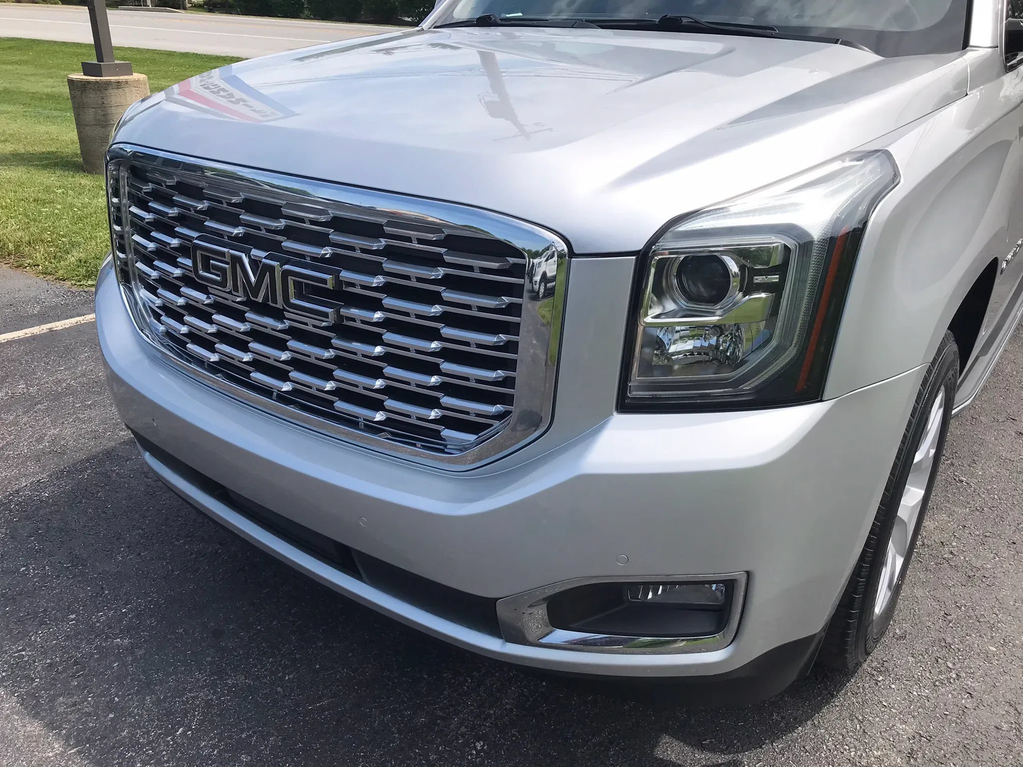 Used 2019 GMC Yukon XL SLE w/ SLE Value Package AWD/4WD image 61
