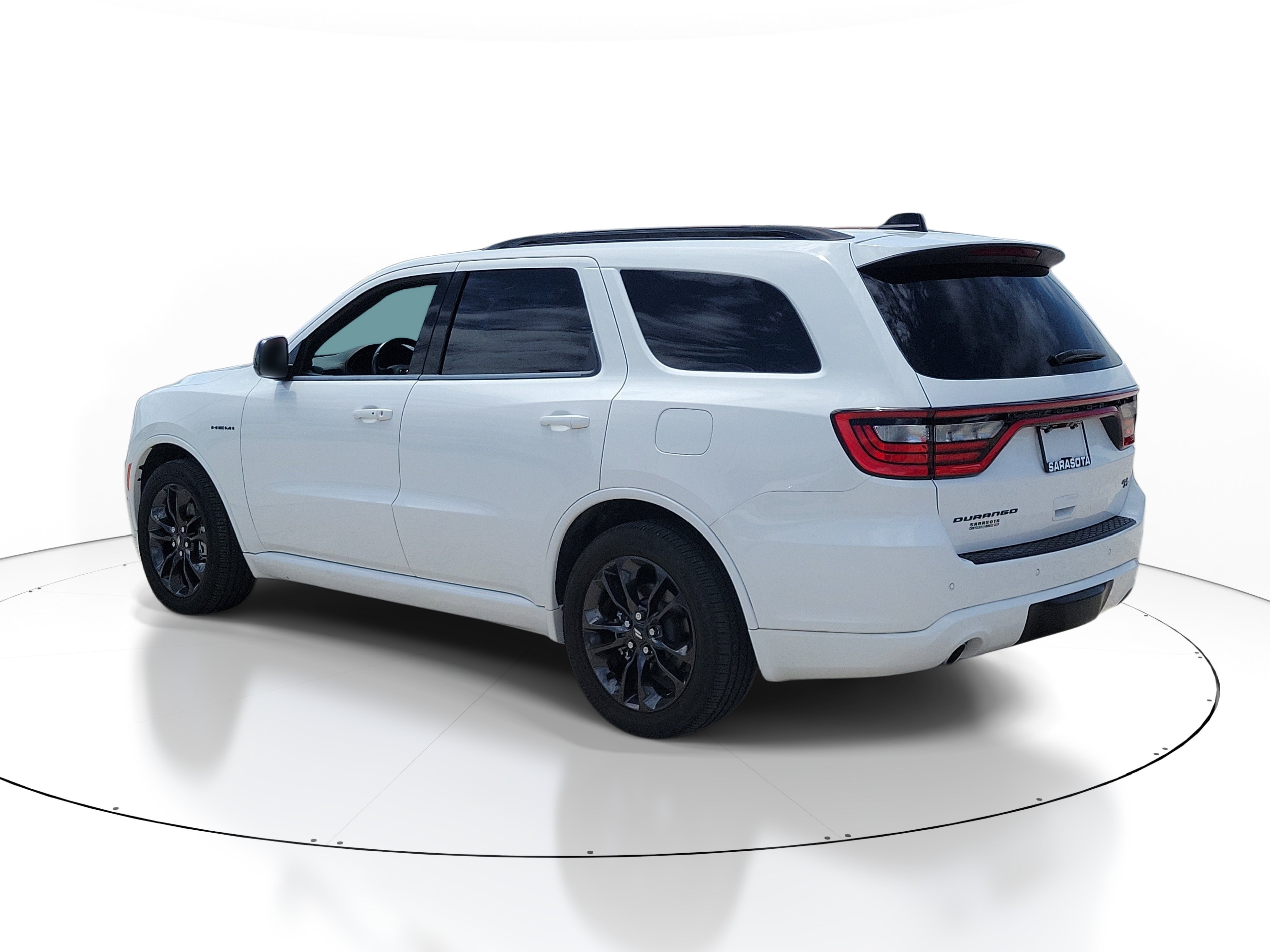 Used 2023 Dodge Durango R/T w/ Hemi Orange Plus Package RWD image 4