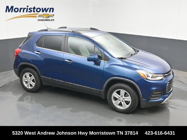 Used 2020 Chevrolet Trax LT w/ Sun & Sound Package AWD/4WD image 1