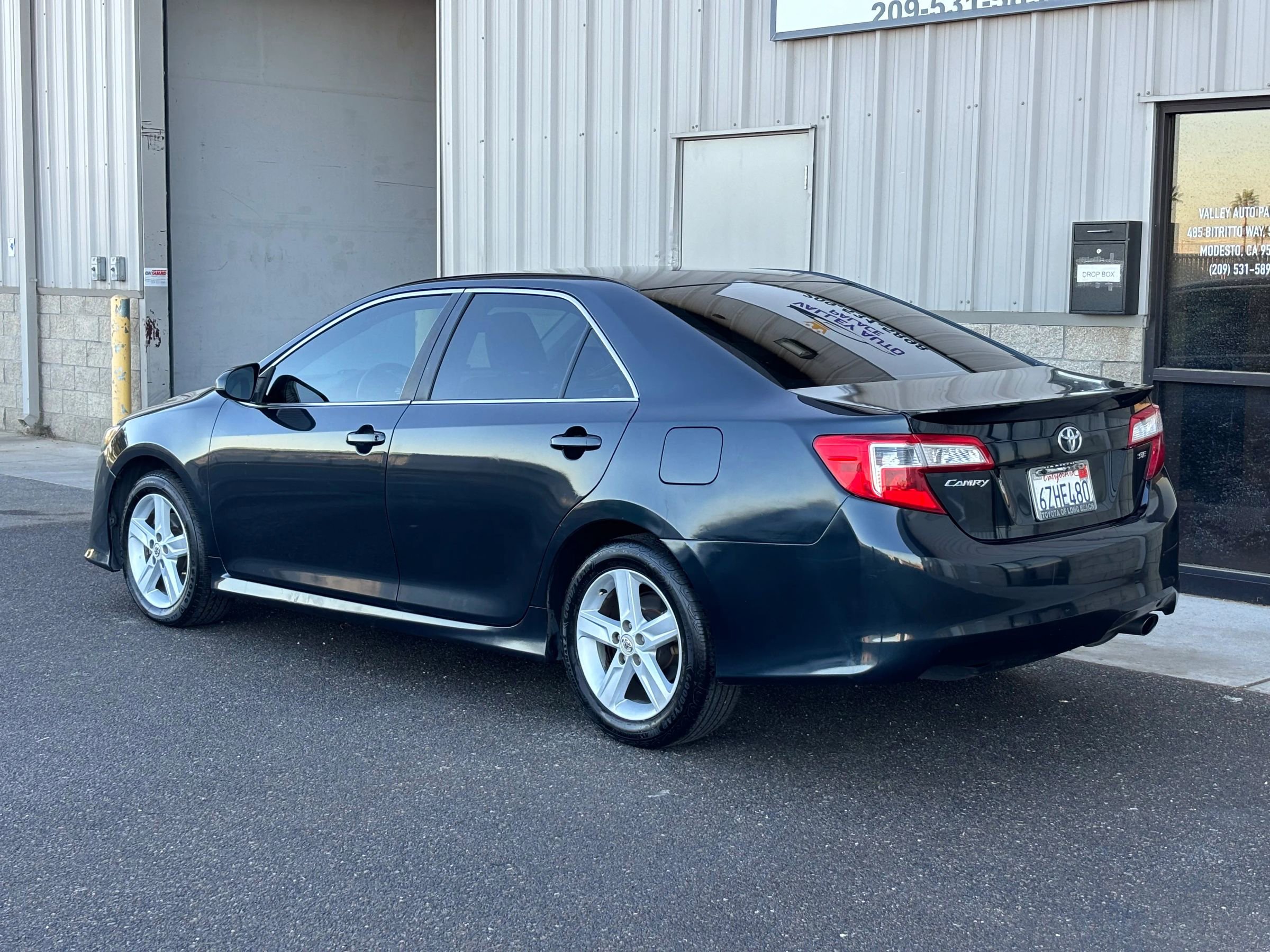 Used 2013 Toyota Camry SE image 5