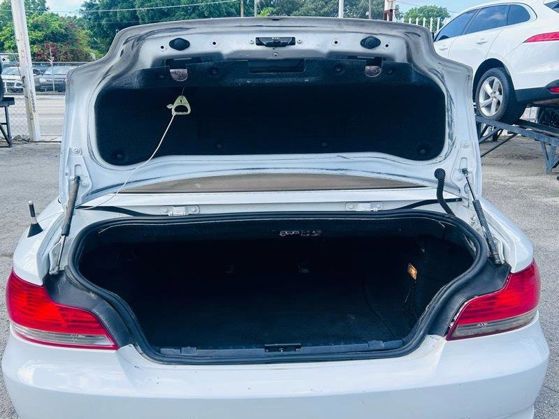 Used 2011 BMW 128i Convertible RWD image 12