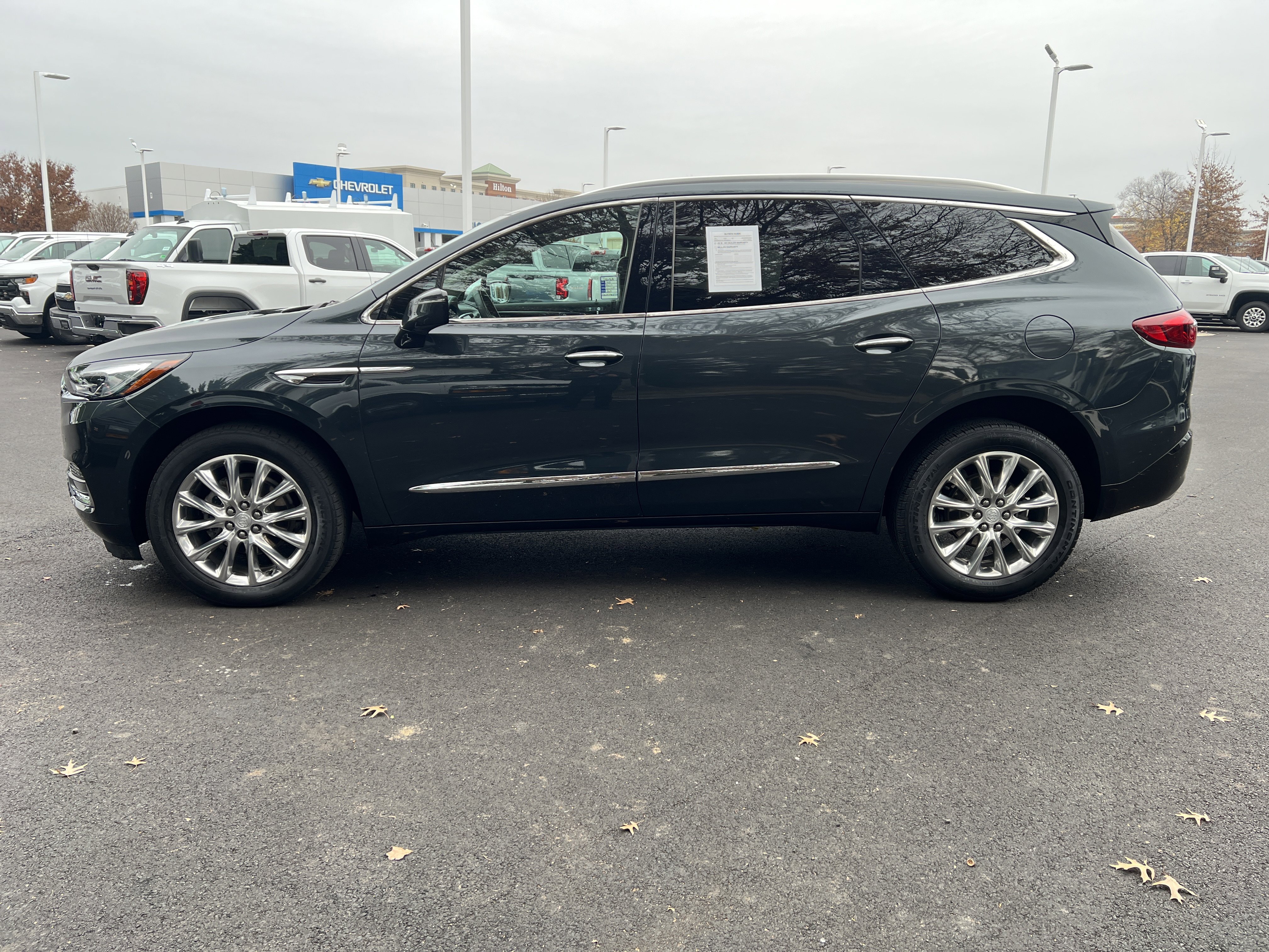 Used 2021 Buick Enclave Premium w/ Sun and Sites Package image 7