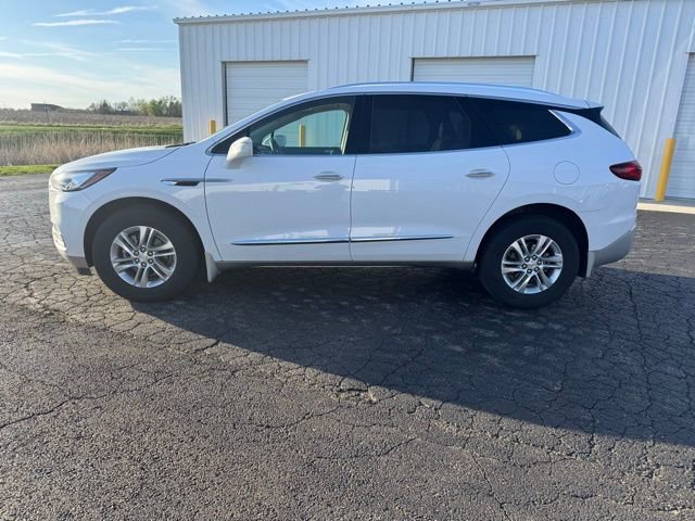 Used 2020 Buick Enclave Essence w/ Sound and Sites Package AWD/4WD image 2