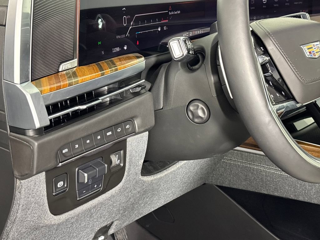 Used 2025 Cadillac Escalade ESV Sport Platinum image 13