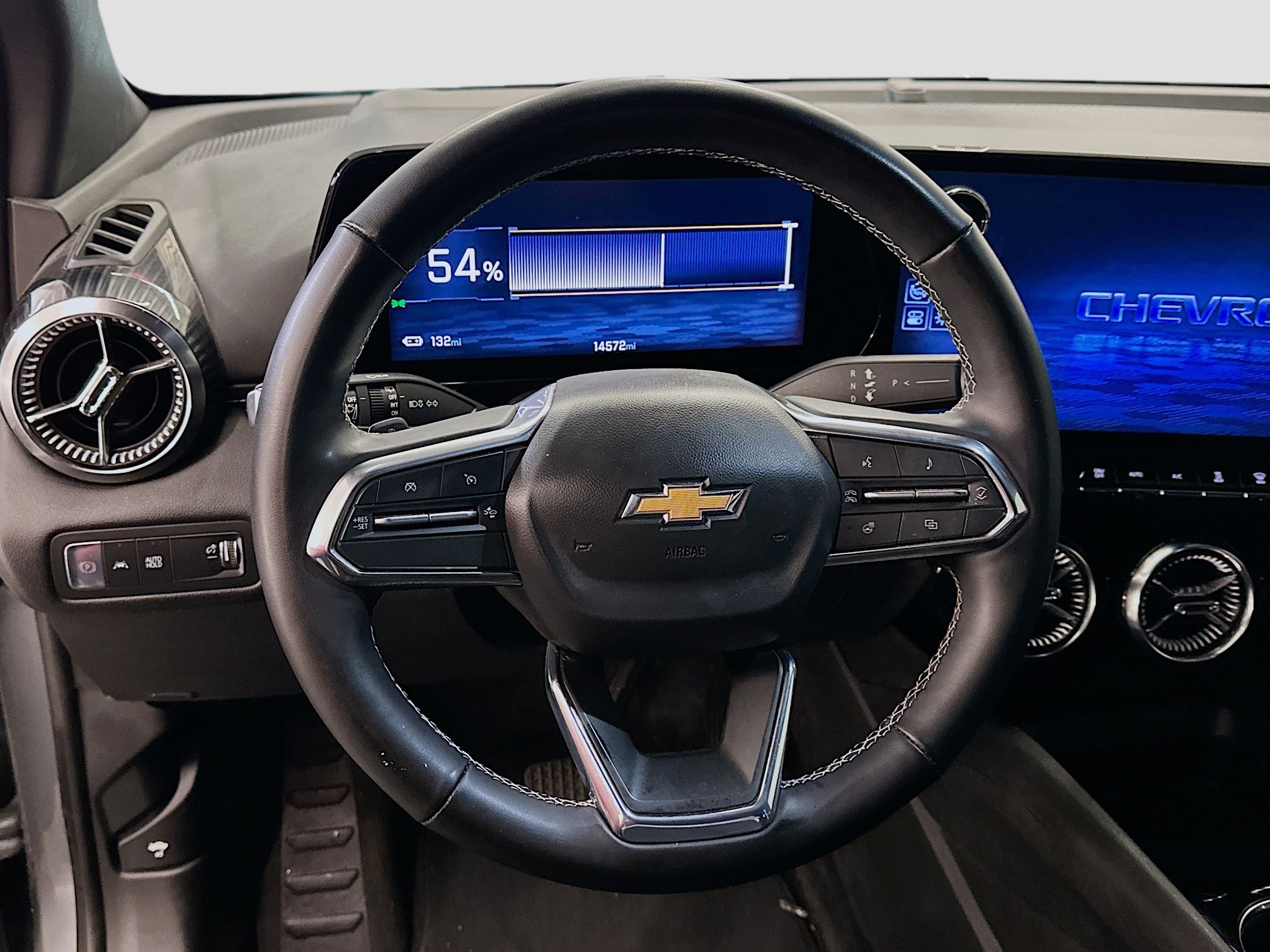 Used 2024 Chevrolet Blazer EV LT image 18