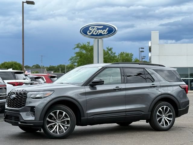 New 2026 Ford Explorer ST-Line AWD/4WD image 1