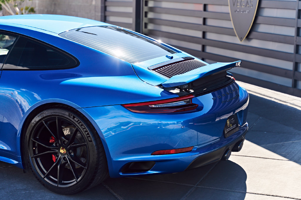 Used 2017 Porsche 911 Carrera GTS RWD image 8