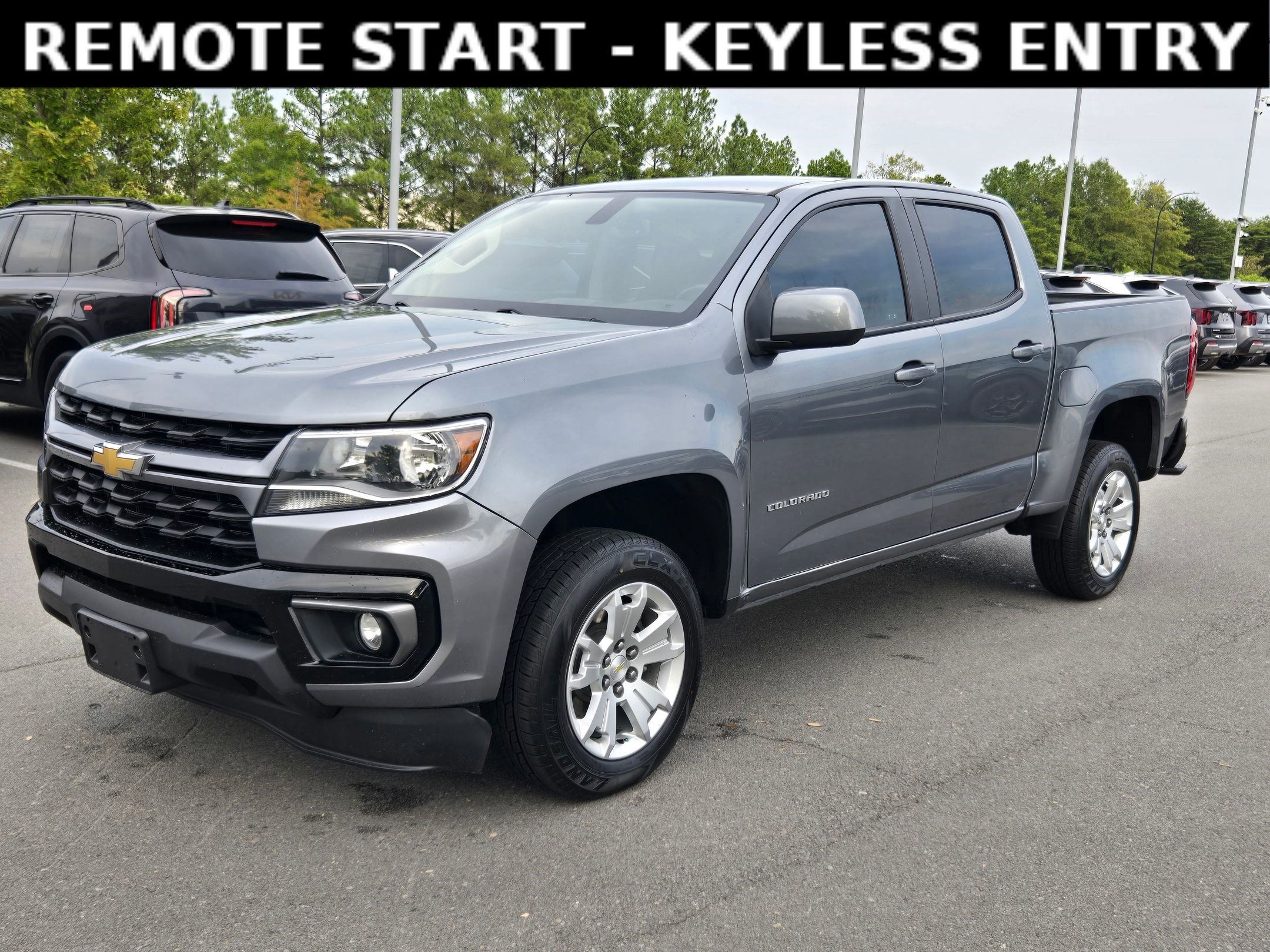 Used 2022 Chevrolet Colorado LT w/ LT Convenience Package image 3