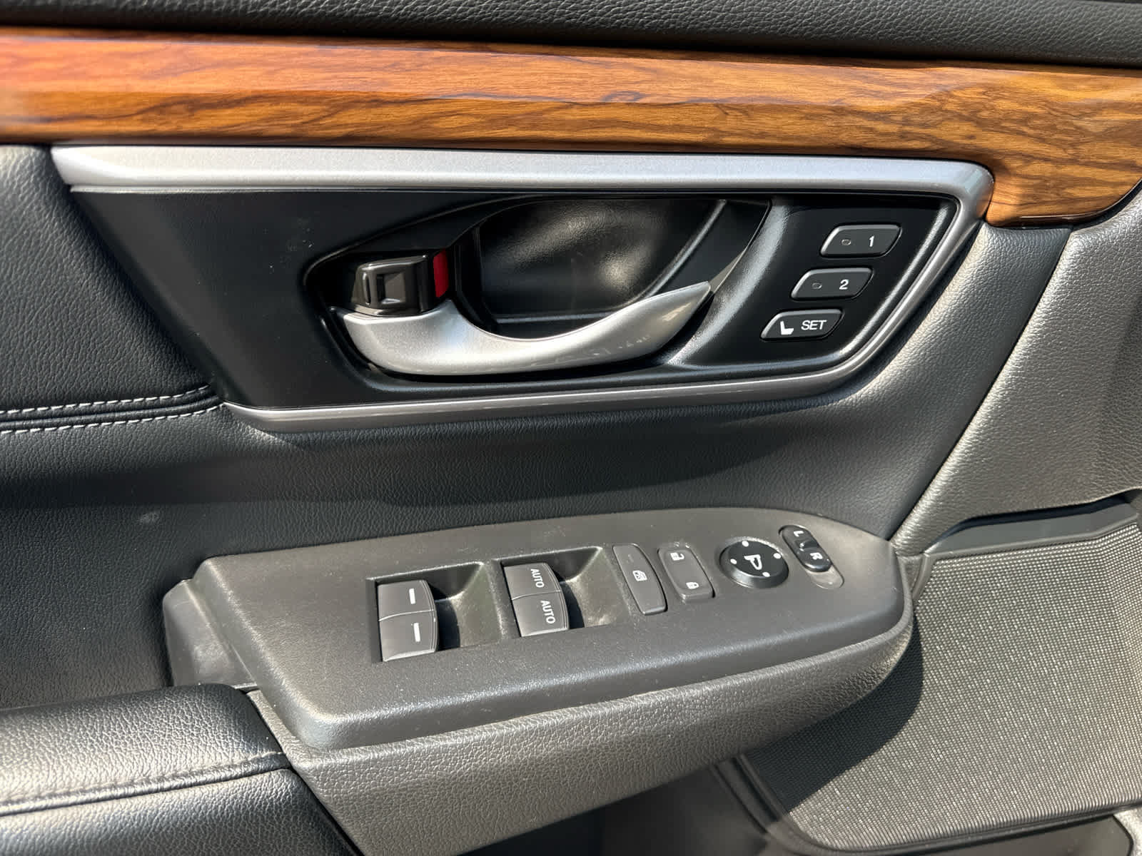 Used 2021 Honda CR-V EX-L image 10