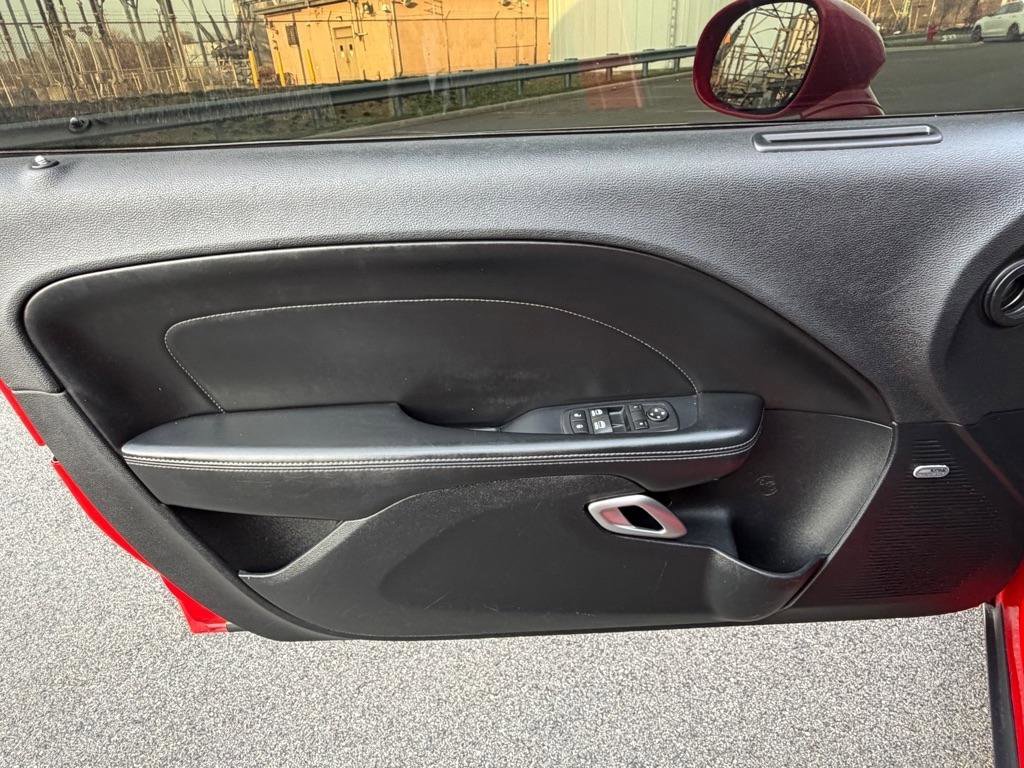 Used 2016 Dodge Challenger SXT Plus image 24