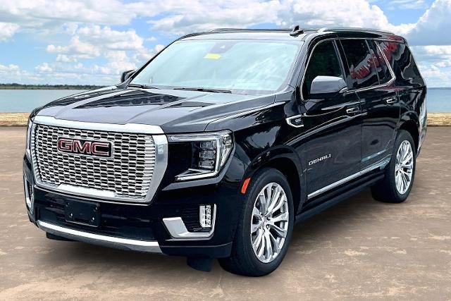 Used 2024 GMC Yukon Denali w/ Denali Reserve Package AWD/4WD image 3