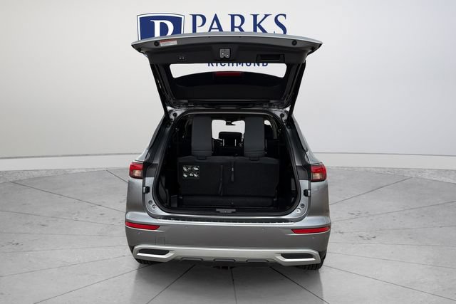 Used 2023 Mitsubishi Outlander SE AWD/4WD image 19