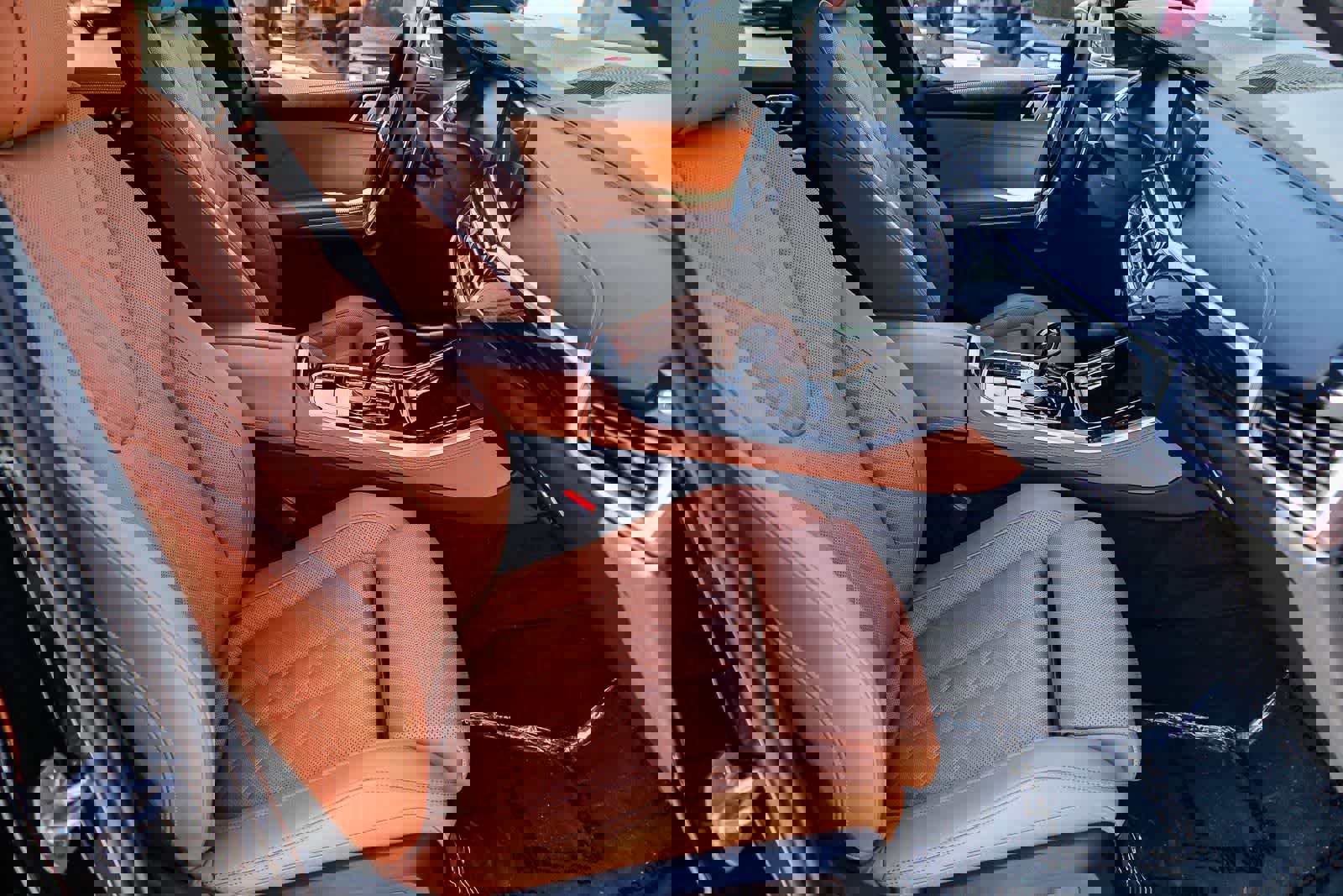 Used 2023 BMW X5 xDrive40i w/ M Sport Package image 18