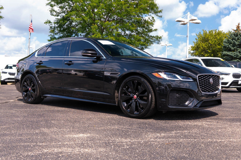 Used 2023 Jaguar XF R-Dynamic SE AWD/4WD image 8
