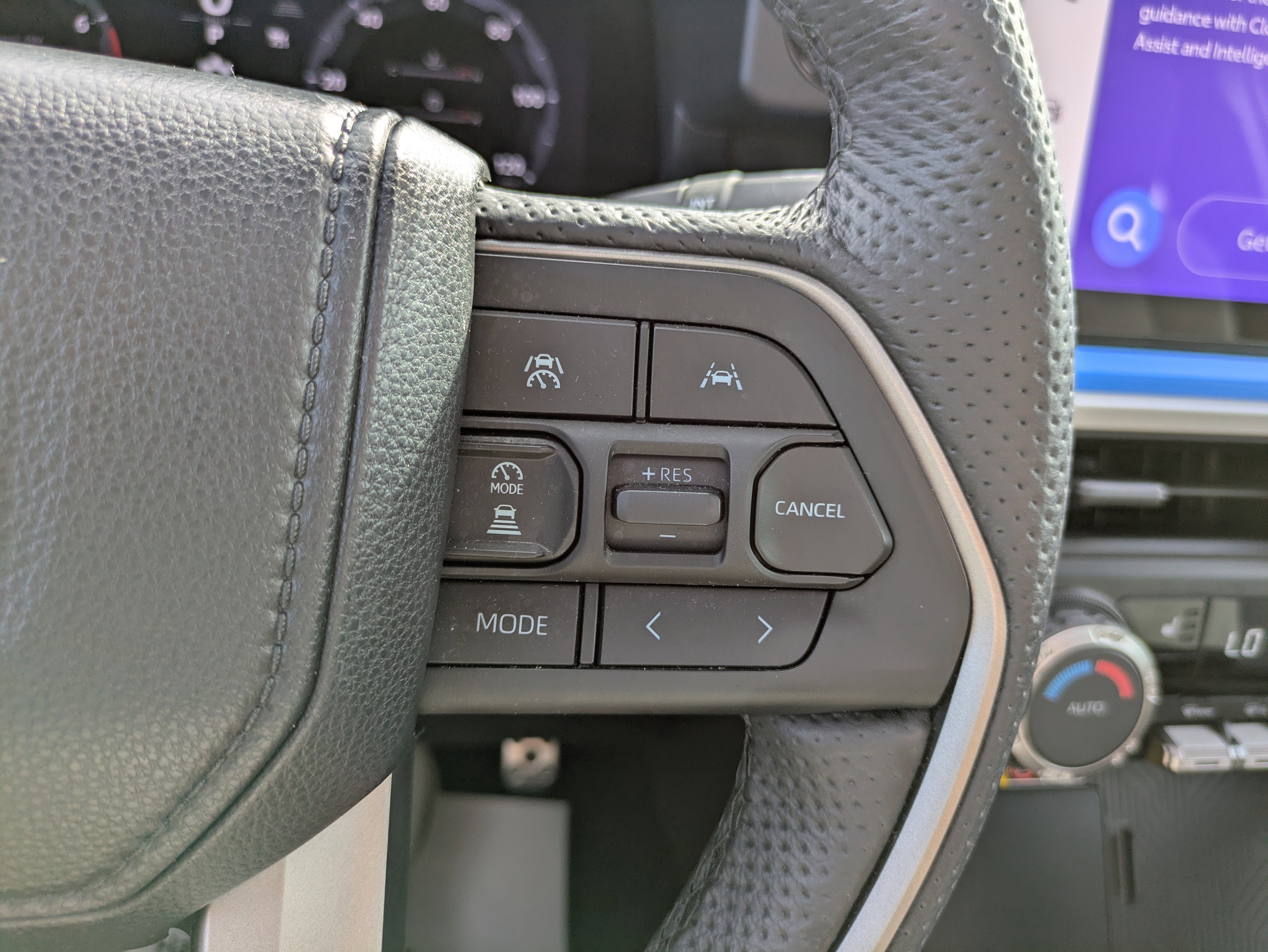 Used 2024 Toyota Tacoma TRD Sport w/ TRD Sport Upgrade Package image 23