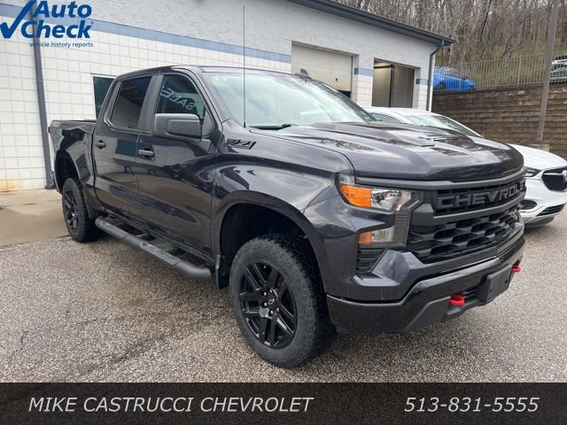 Used 2023 Chevrolet Silverado 1500 Custom Trail Boss w/ LPO, Dark Essentials Package image 2
