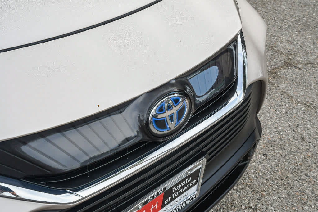 Certified 2024 Toyota Venza LE AWD/4WD image 5