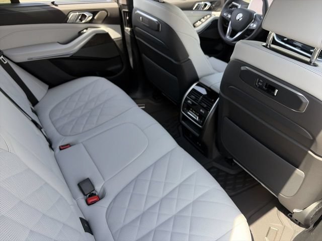 Used 2026 BMW X5 xDrive40i w/ Executive Package AWD/4WD image 14