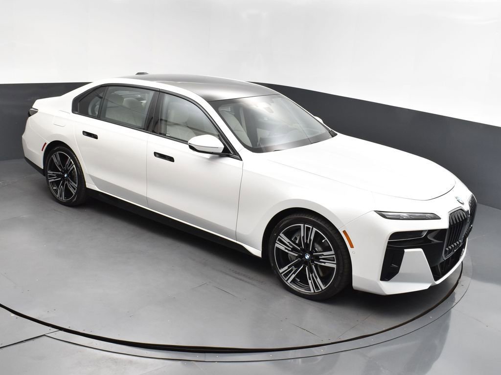 Certified 2024 BMW 760i xDrive w/ Executive Package image 1