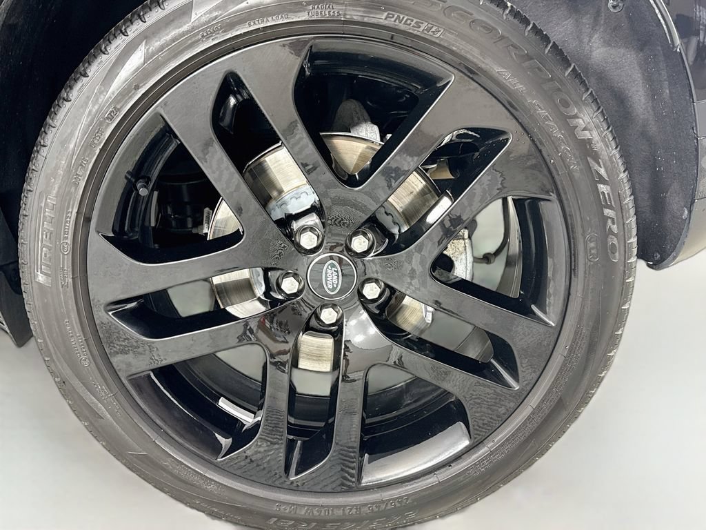 Certified 2024 Land Rover Range Rover Evoque S AWD/4WD image 32