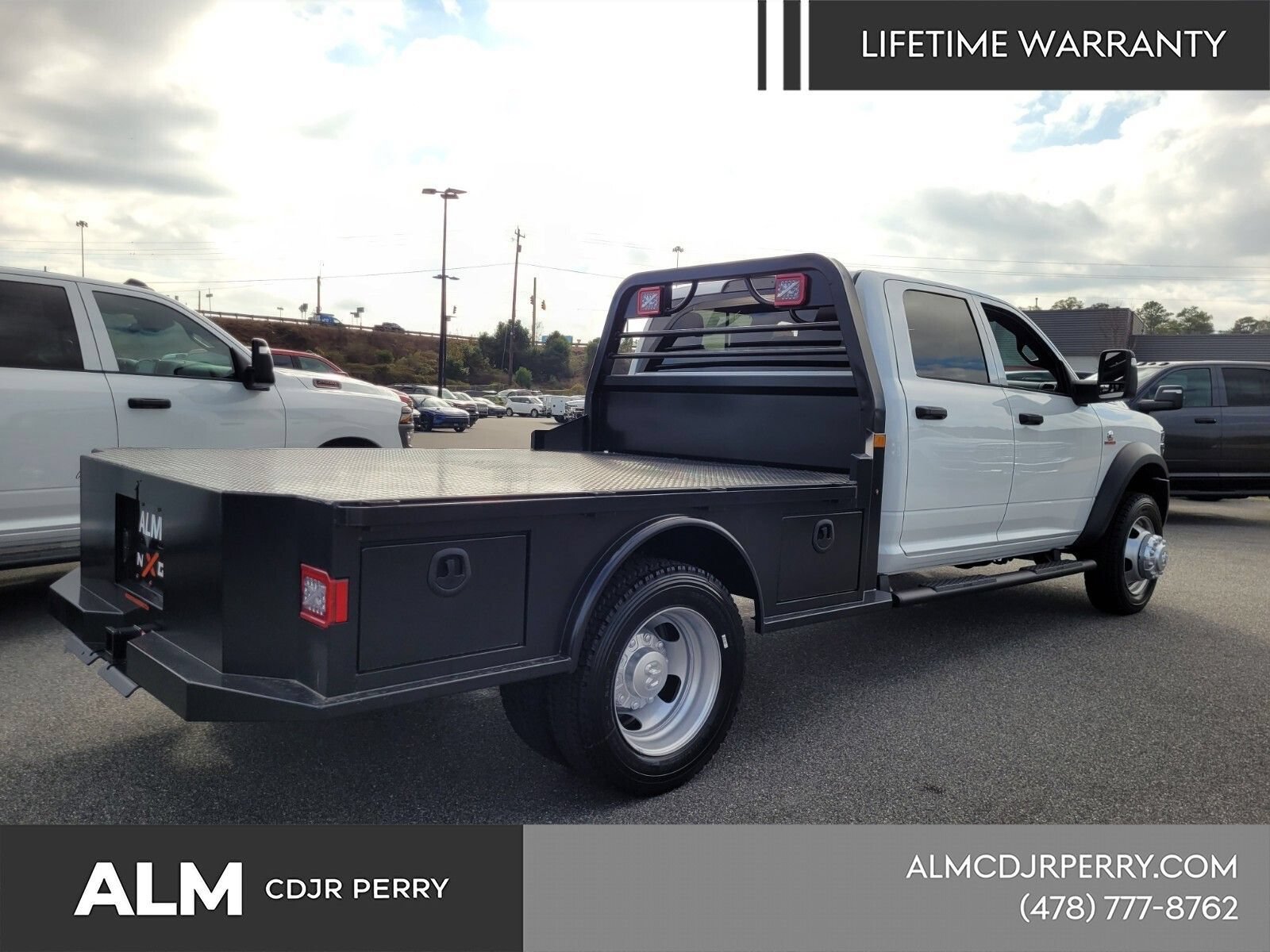 New 2025 RAM 4500 Tradesman AWD/4WD image 12