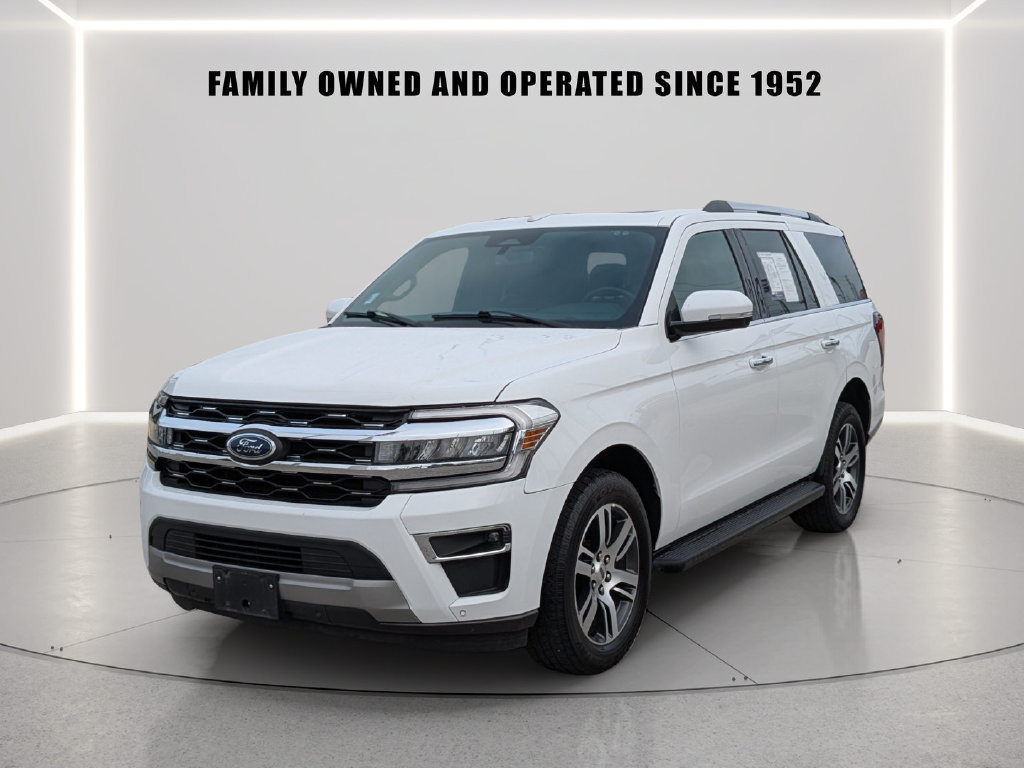 Used 2024 Ford Expedition Limited RWD image 2
