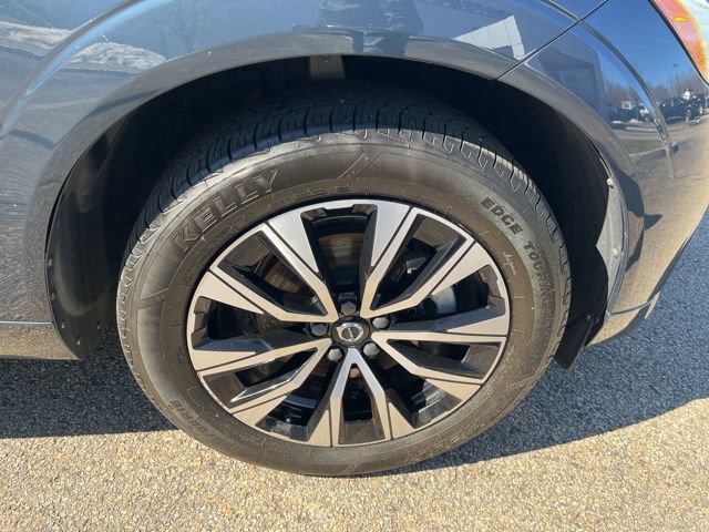 Used 2024 Volvo XC60 B5 Core w/ Protection Package Premier image 7