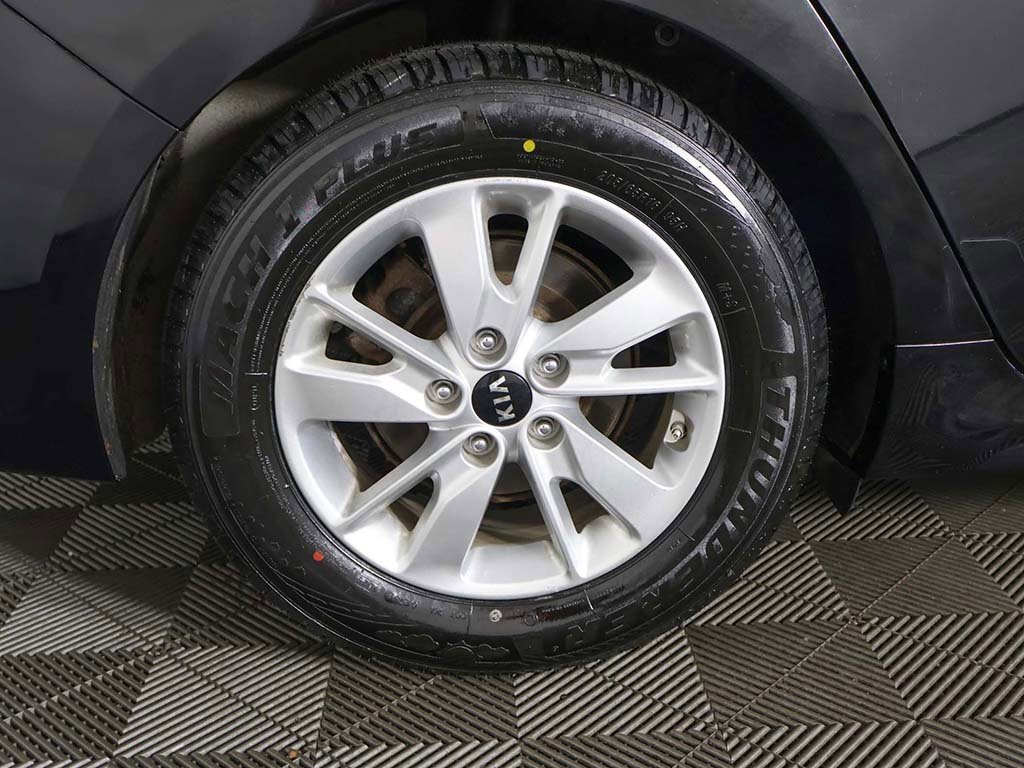 Used 2017 Kia Optima LX image 17