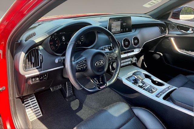 Used 2018 Kia Stinger GT2 RWD image 17