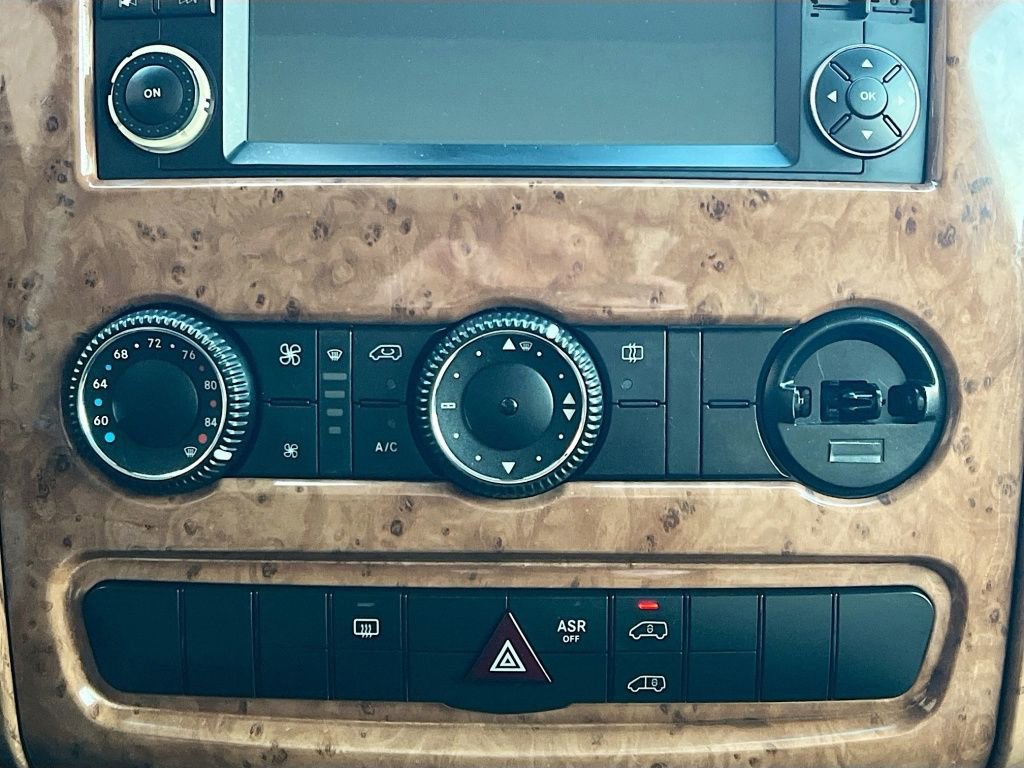 Used 2015 Mercedes-Benz Sprinter 2500 image 15