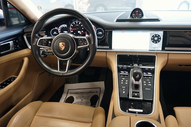 Used 2019 Porsche Panamera 4 image 12