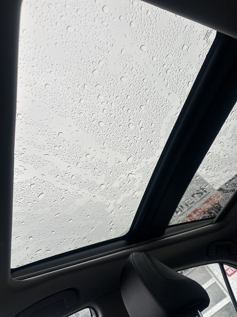 Used 2021 Toyota Camry XSE image 28