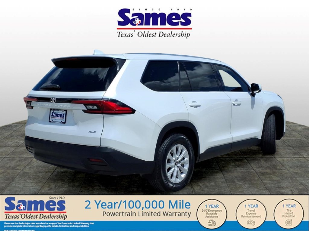 Used 2024 Toyota Grand Highlander FWD image 3