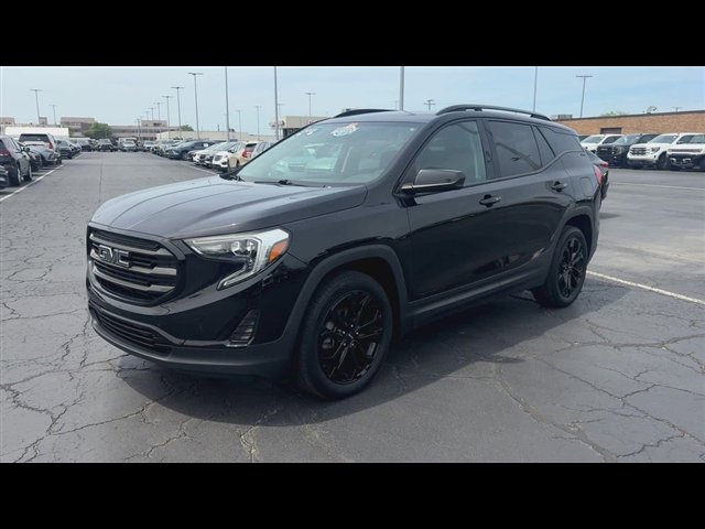 Used 2019 GMC Terrain SLE w/ Driver Convenience Package AWD/4WD image 4