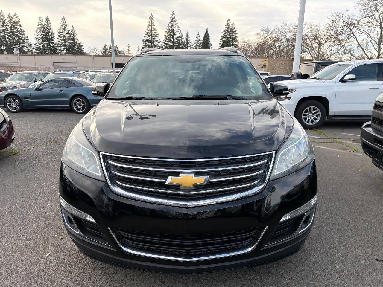 Used 2017 Chevrolet Traverse LT image 7