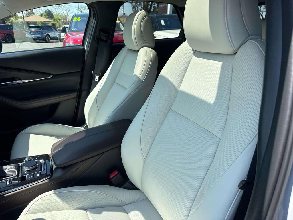 Certified 2025 MAZDA CX-30 AWD 2.5 S w/ Premium Package image 23