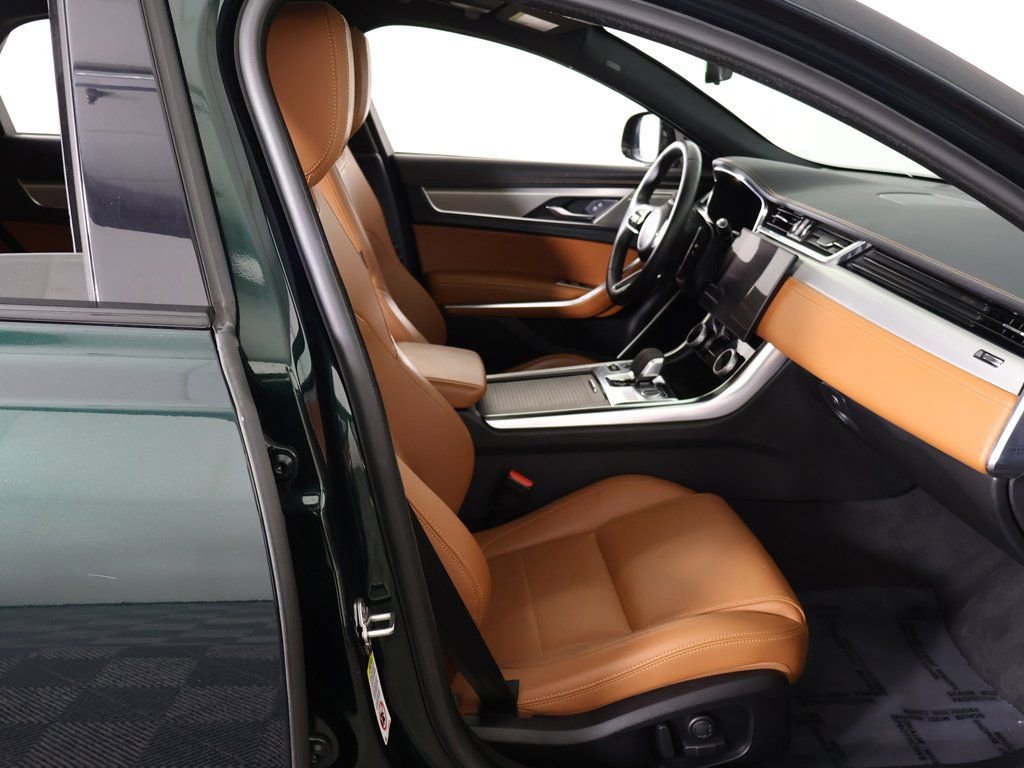 Used 2024 Jaguar XF R-Dynamic SE image 35