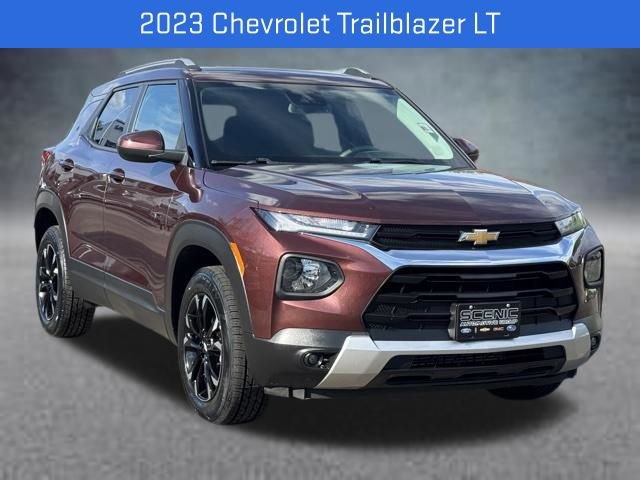 Used 2023 Chevrolet TrailBlazer LT w/ Convenience Package AWD/4WD image 1