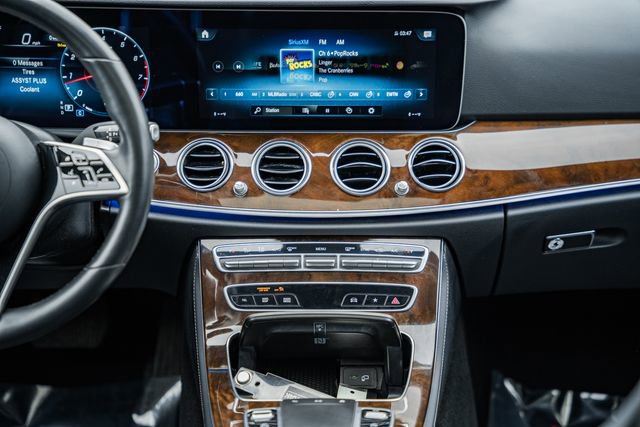 Used 2023 Mercedes-Benz E 350 4MATIC Sedan image 21