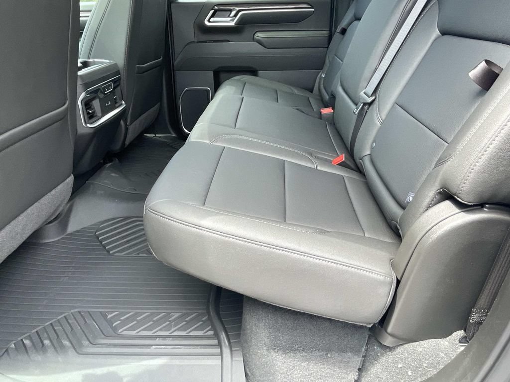 New 2026 Chevrolet Silverado 2500 LTZ w/ LTZ Plus Package AWD/4WD image 12